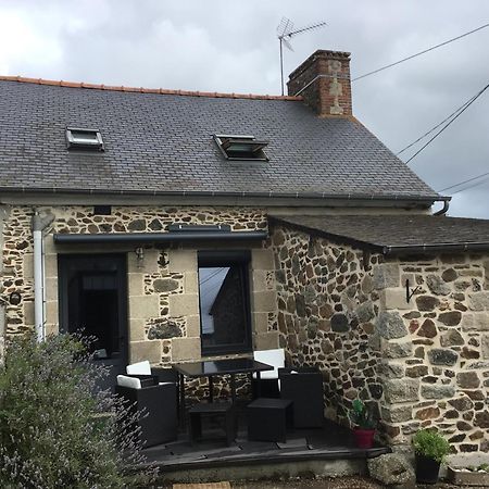 Maison En Pierre A La Campagne Proche De La Mer Plourhan エクステリア 写真